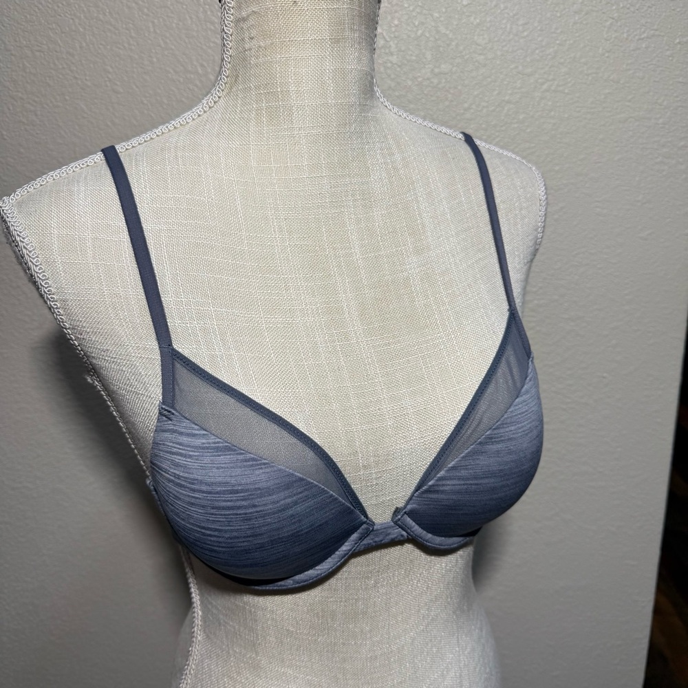 Victoria’s Secret - Women's Blue Gray Padded Underwire Bra - Size 34A